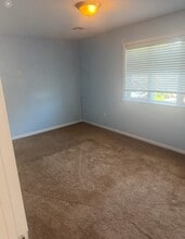 3225 Victory Blvd in Staten Island, NY - Building Photo - Building Photo