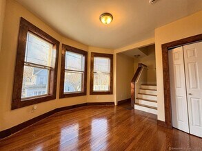 455 Huntington St in New Haven, CT - Building Photo - Building Photo