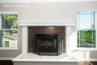 582 W Layton St in Olathe, KS - Building Photo - Building Photo