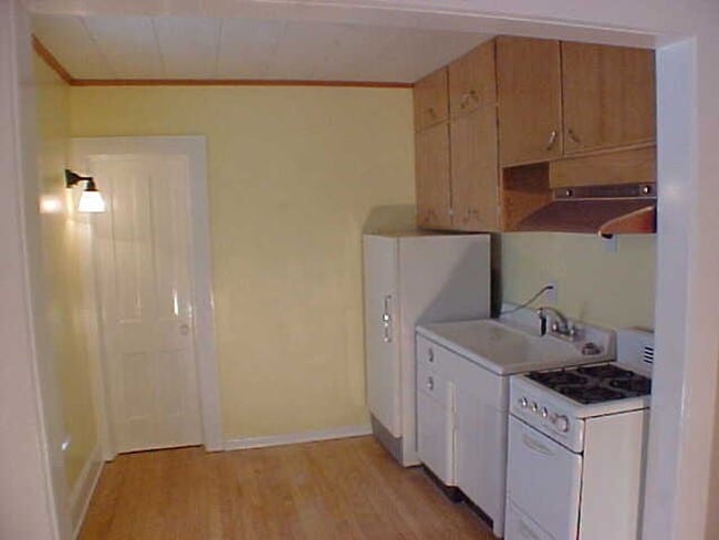 215 E Mifflin St in Madison, WI - Building Photo - Building Photo