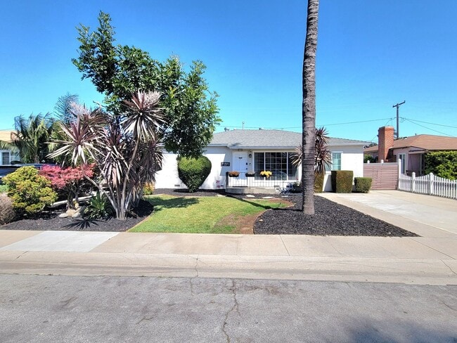 property at 2700 Regway Ave
