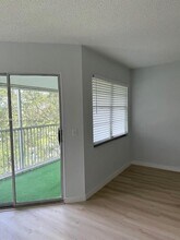 1001 SW 128th Terrace in Pembroke Pines, FL - Building Photo - Building Photo