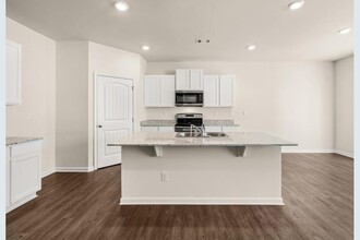 331 Etowah Pkwy in Dawsonville, GA - Building Photo - Building Photo