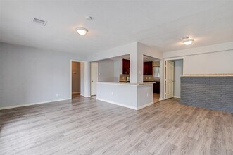 7658 Belbay St in Houston, TX - Building Photo - Building Photo