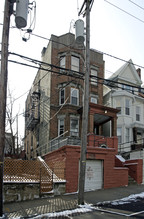 9 47th St in Weehawken, NJ - Building Photo - Building Photo