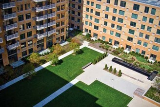 440 L St NW, Unit 501 in Washington, DC - Foto de edificio - Building Photo