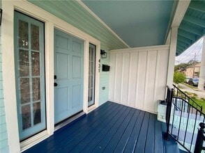 431 S Genois St in New Orleans, LA - Foto de edificio - Building Photo