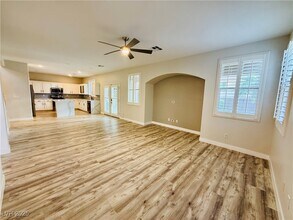 777 Valley Rise Dr in Henderson, NV - Building Photo - Building Photo
