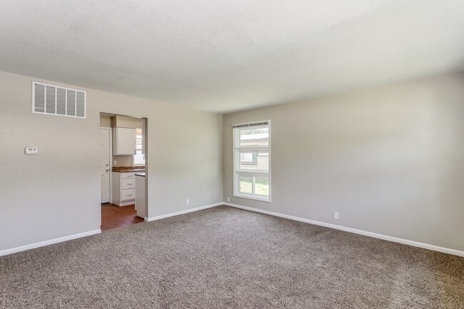 4941 E Morris St in Wichita, KS - Building Photo - Building Photo