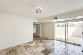 5809 E Thomas Rd in Scottsdale, AZ - Building Photo - Building Photo