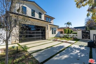 4708 Noble Ave in Los Angeles, CA - Building Photo - Building Photo