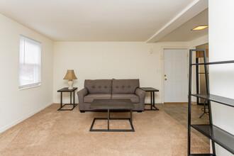 Lakeland Apartments in Ithaca, NY - Building Photo - Interior Photo