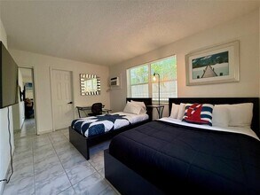 3210 Canal Dr in Pompano Beach, FL - Building Photo - Building Photo