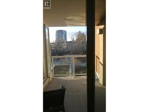 5615 Hampton Pl in Vancouver, BC - Building Photo - Building Photo