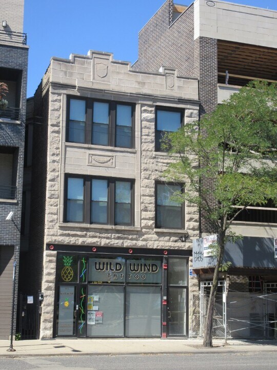 1452 N Western Ave, Unit 2R in Chicago, IL - Foto de edificio
