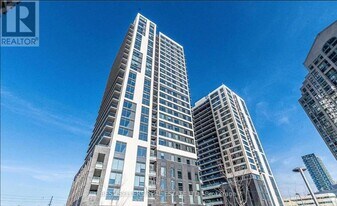 30 Samuel Wood Wy in Toronto, ON - Building Photo