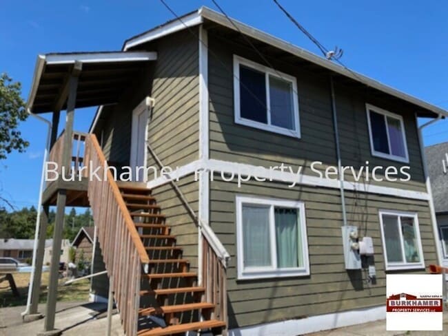 property at 217 N 1st St