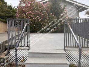 7940 Creekside Dr in Dublin, CA - Building Photo - Building Photo