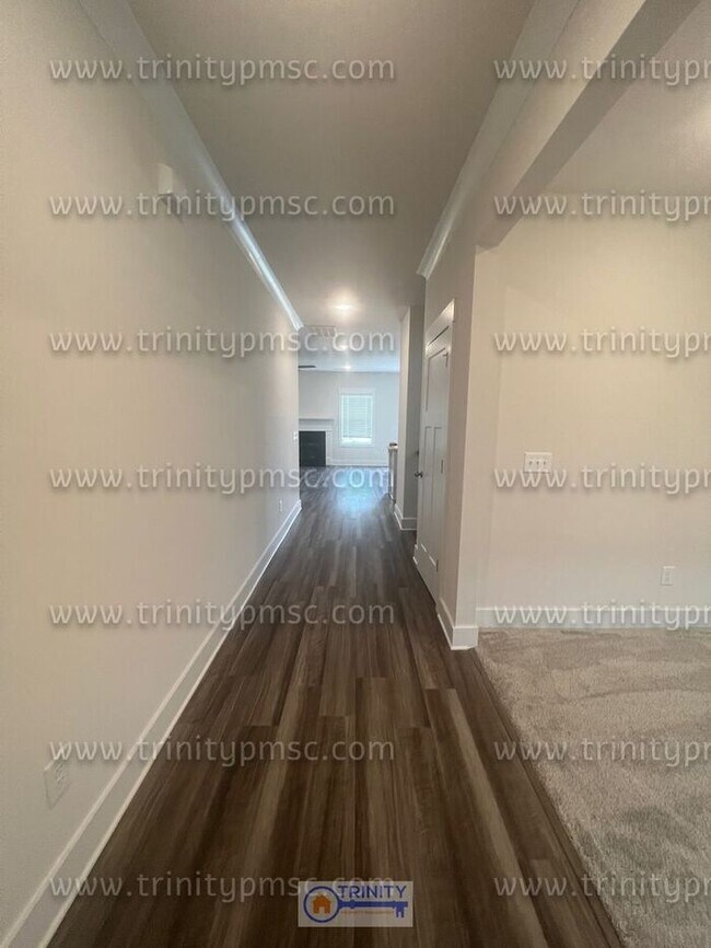 525 Water Gap Dr in Pelzer, SC - Building Photo - Building Photo
