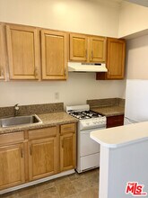 1817 Ivar Ave in Los Angeles, CA - Building Photo - Building Photo