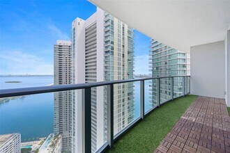 501 NE 31st St, Unit 3205 in Miami, FL - Foto de edificio - Building Photo