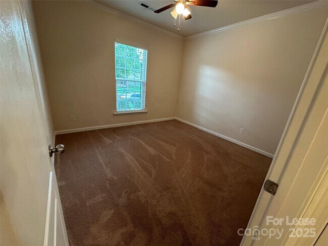 141 Four Seasons Way in Mooresville, NC - Building Photo - Building Photo