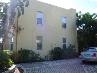 3317 Broadway in West Palm Beach, FL - Building Photo - Building Photo