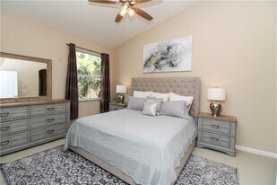 6657 Alden Woods Cir in Naples, FL - Building Photo