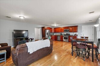 91 Broadway in Jersey City, NJ - Building Photo - Building Photo