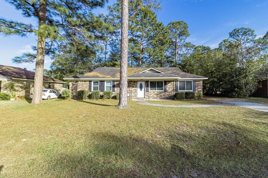 633 Slade St, Unit 5008 in Hinesville, GA - Building Photo