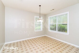 2405 Langstan Ct in Locust Grove, GA - Foto de edificio - Building Photo