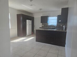 127 NW 19th Ave in Miami, FL - Building Photo - Building Photo