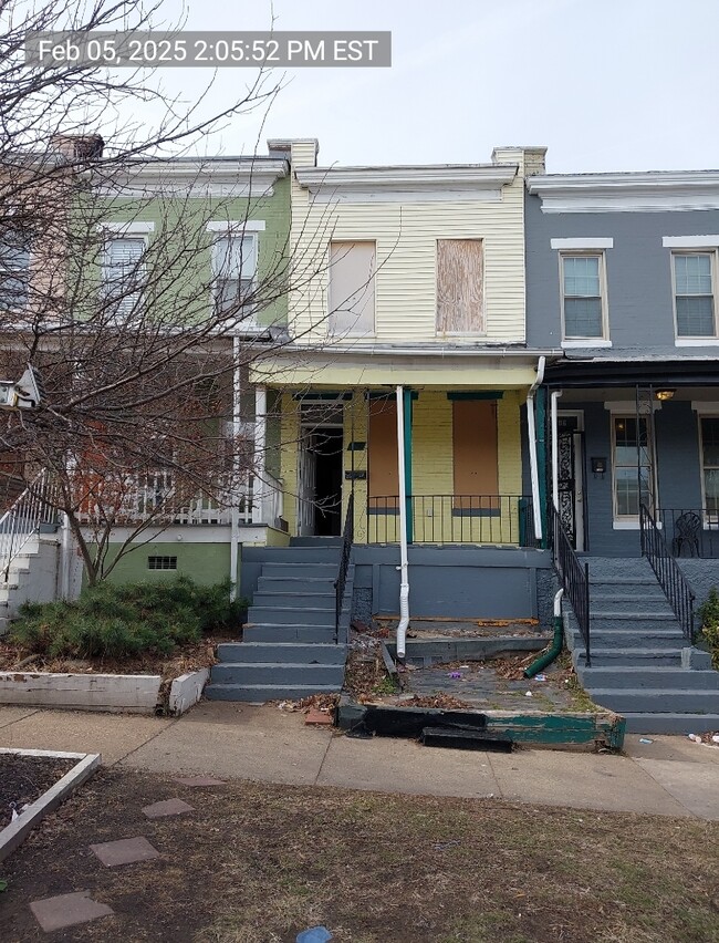 property at 2308 Sidney Ave