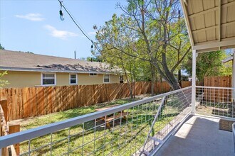 3107 E 13th St in Austin, TX - Building Photo - Building Photo
