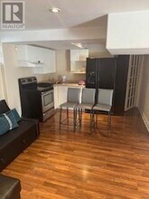 7070 Gillespie Ln in Mississauga, ON - Building Photo - Building Photo