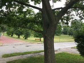 1215 Liberty St in Alton, IL - Building Photo - Building Photo