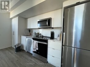 500 Wilson Ave in Toronto, ON - Building Photo - Building Photo