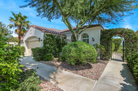 88 Vía Las Flores in Rancho Mirage, CA - Foto de edificio - Building Photo