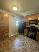 5213 Forest Point Dr S in Clifton Park, NY - Building Photo - Building Photo
