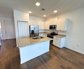 1071 NW 33rd Manor in Pompano Beach, FL - Building Photo - Building Photo