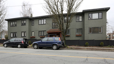 675 Victoria Dr in Vancouver, BC - Building Photo - Primary Photo