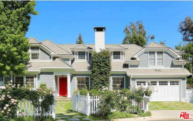 property at 334 Oceano Dr