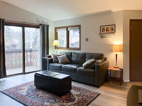 4764 Mills Dr in Anchorage, AK - Building Photo - Building Photo