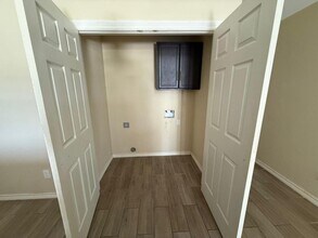 303 E Eisenhower Ave in Alton, TX - Building Photo - Building Photo