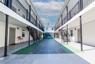 912 Church St in Galveston, TX - Building Photo - Building Photo