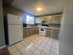 649 Farquhar St in Nanaimo, BC - Building Photo - Building Photo