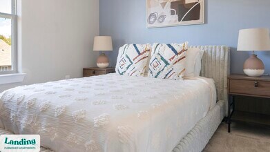 1000 Forestview Dr, Unit 3317 in Oakwood, GA - Building Photo - Building Photo