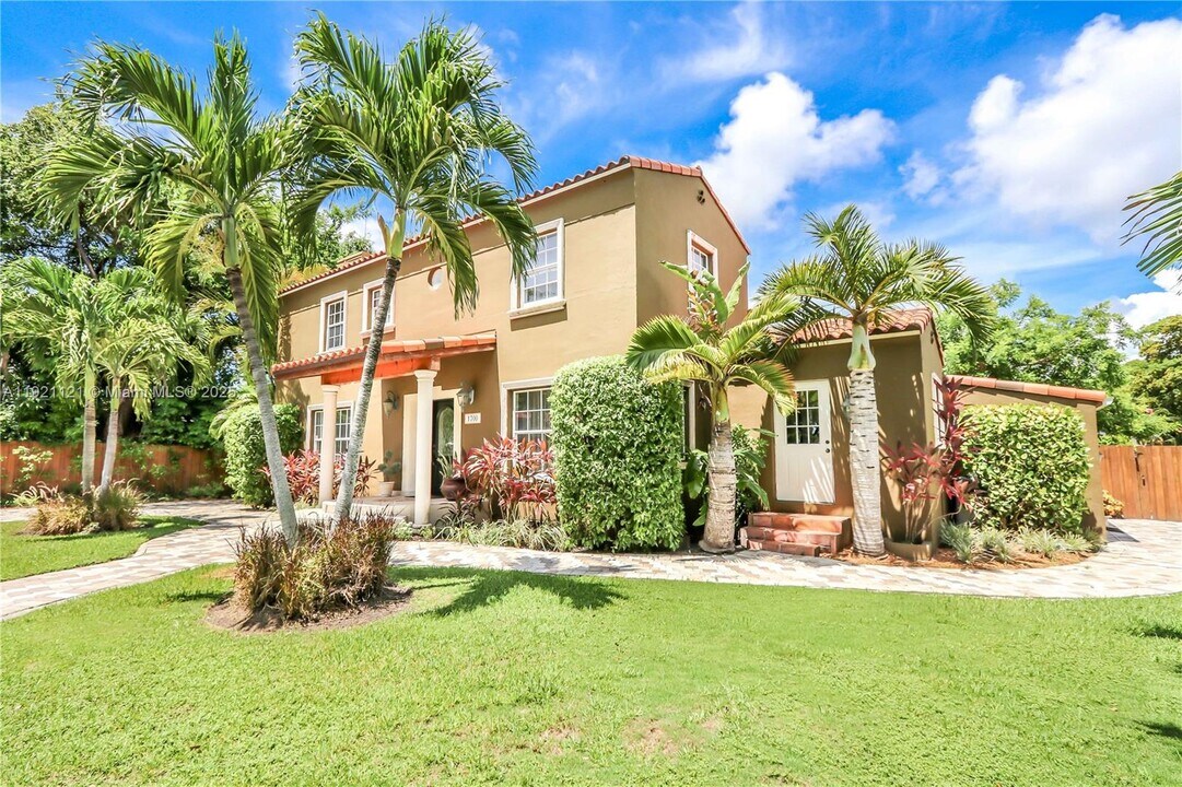 1700 SW 14th Ave in Miami, FL - Building Photo