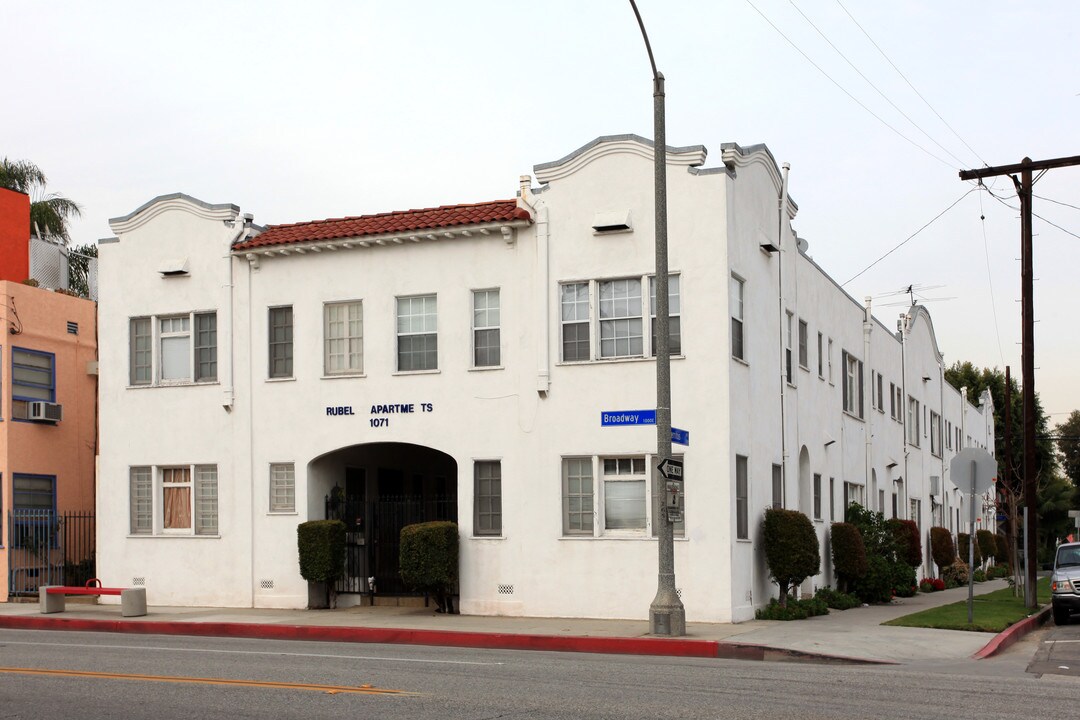 Rubel Apartments in Long Beach, CA - Building Photo