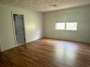 185 Manville Hill Rd, Unit 302 in Cumberland, RI - Building Photo - Building Photo